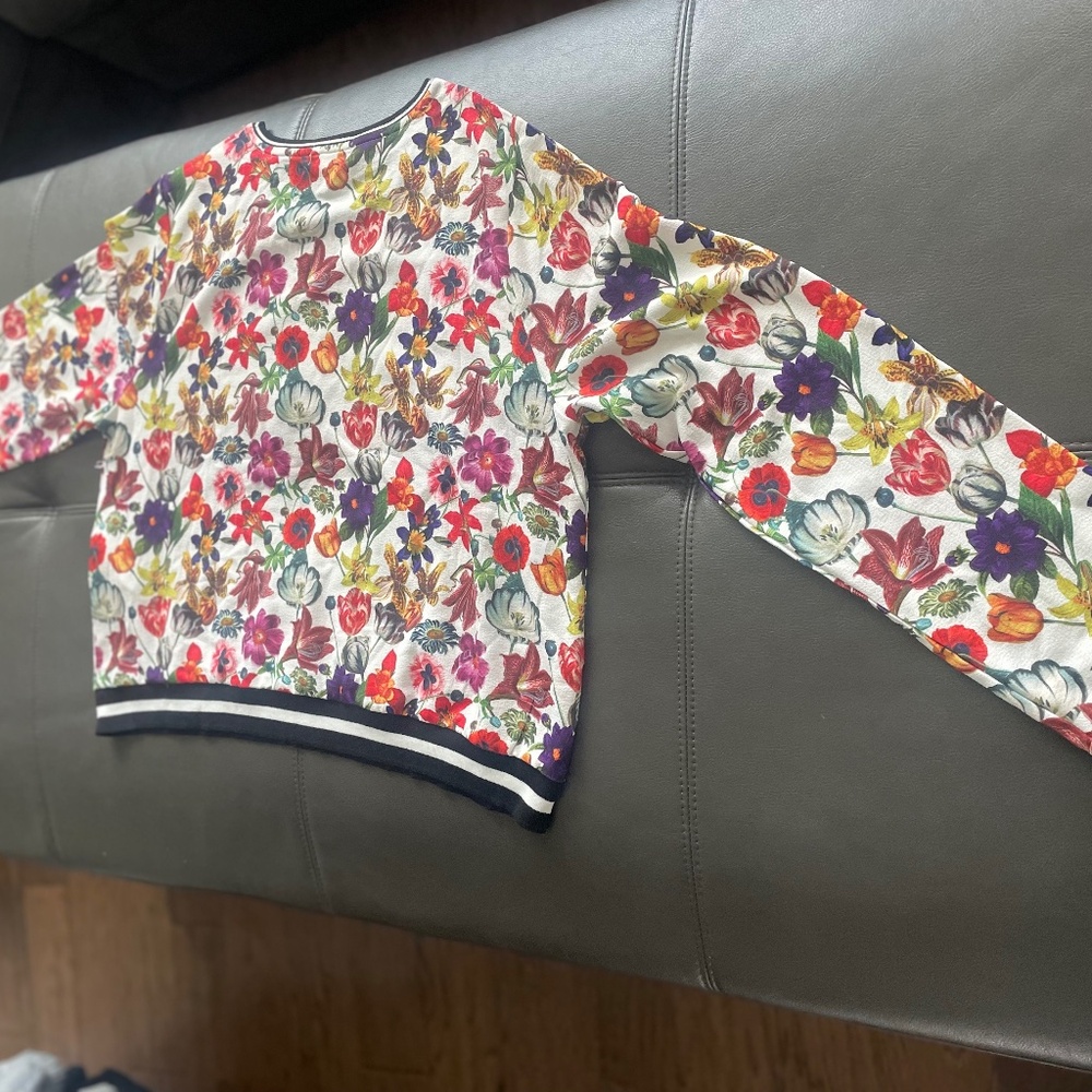 Women's Sweatshirt - Picture 14 of 15